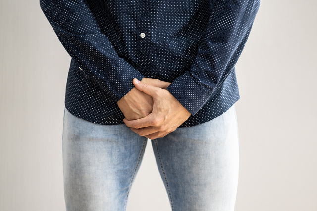 Penile Yeast Infection: Symptoms, Causes, & Treatments
